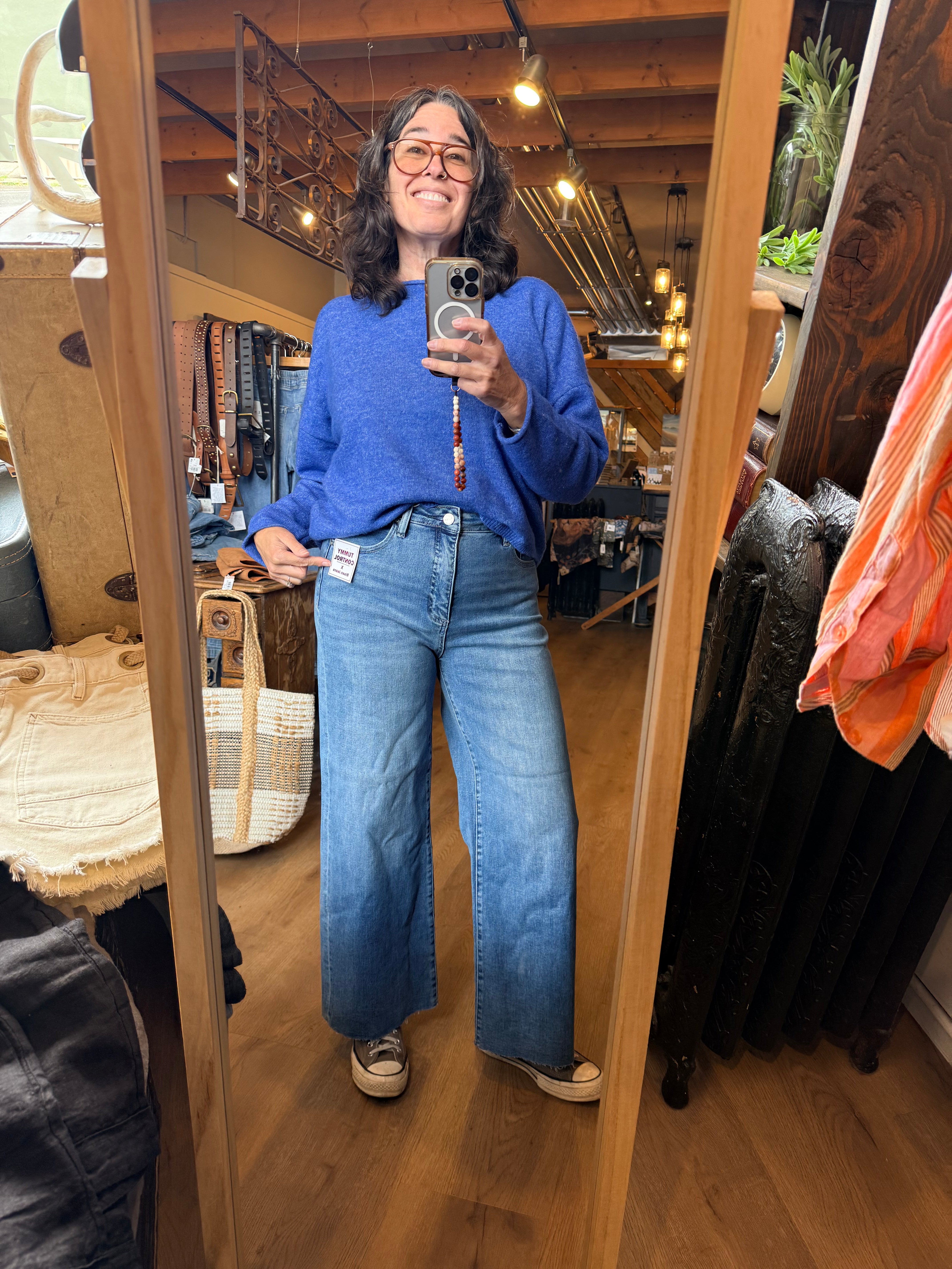 Risen Wide Leg Raw Hem – Wilde and Sparrow